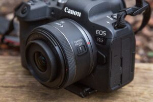 Canon EOS